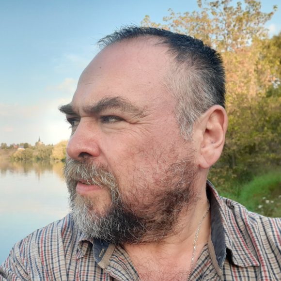 Махнев Юрий Станиславович